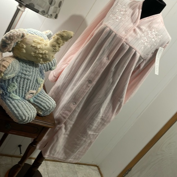 Miss Elaine Intimates & Sleepwear Nwt Heavenly Bodies Pink So Soft